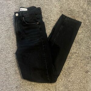 TRF MOM FIT COMFORT JEANS